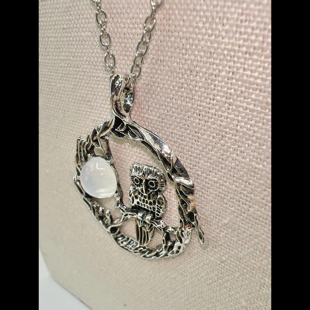 Vintage Pewter Owl Pendant Necklace with Moonstone Accent - Picture 9 of 11